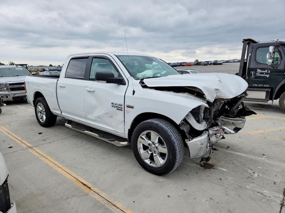 2019 RAM 1500 CLASSIC SLT 4