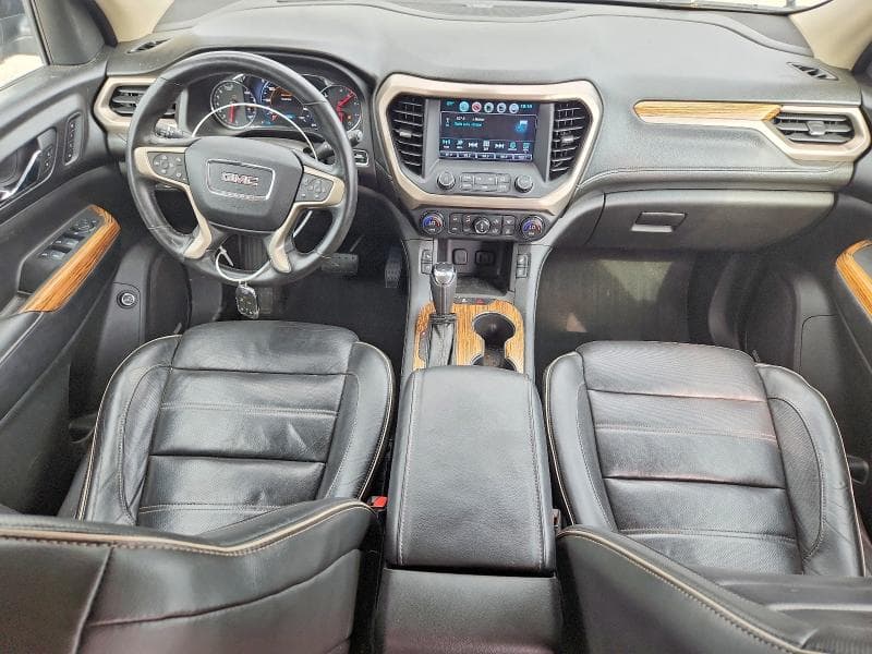 2017 GMC ACADIA DENALI 8