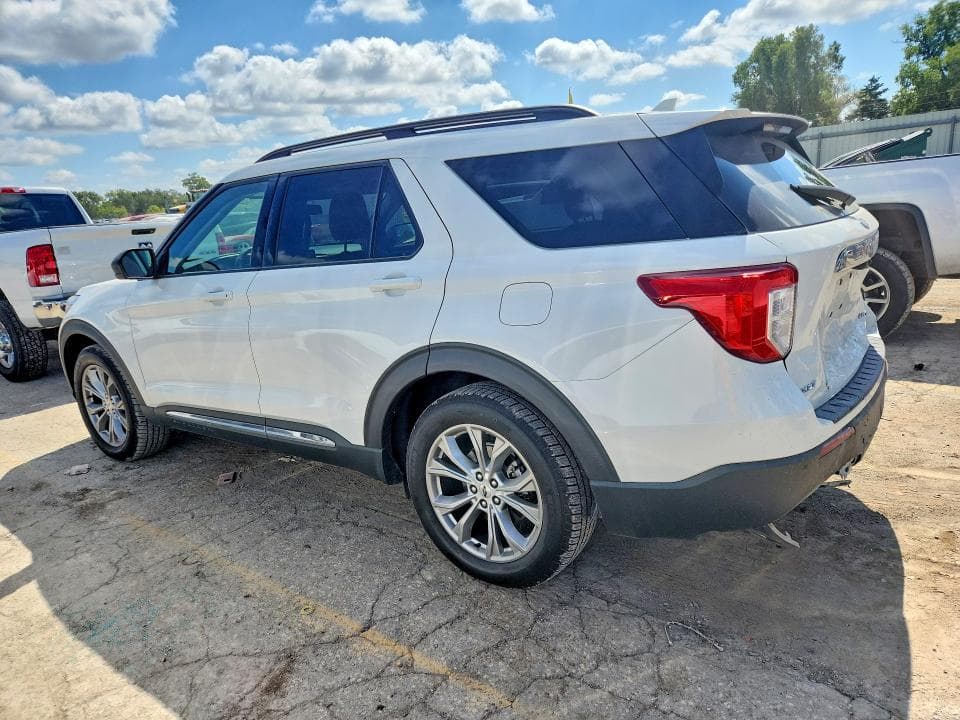 2021 FORD EXPLORER XLT 2