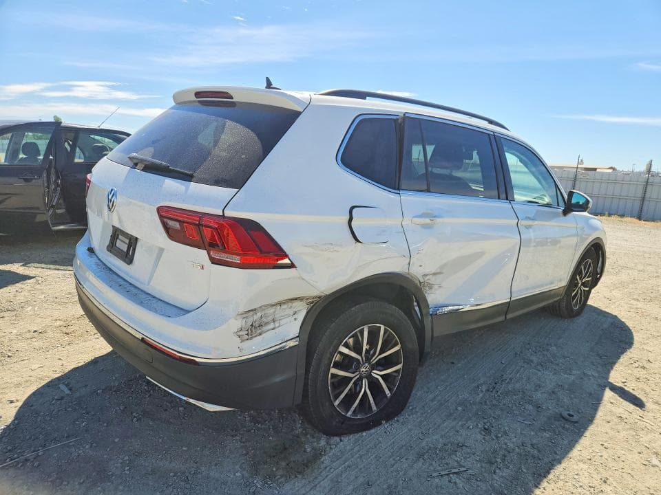 2018 VOLKSWAGEN TIGUAN SE 3