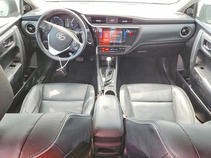 2019 TOYOTA COROLLA XLE 8