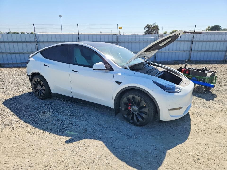 2022 TESLA MODEL Y 4