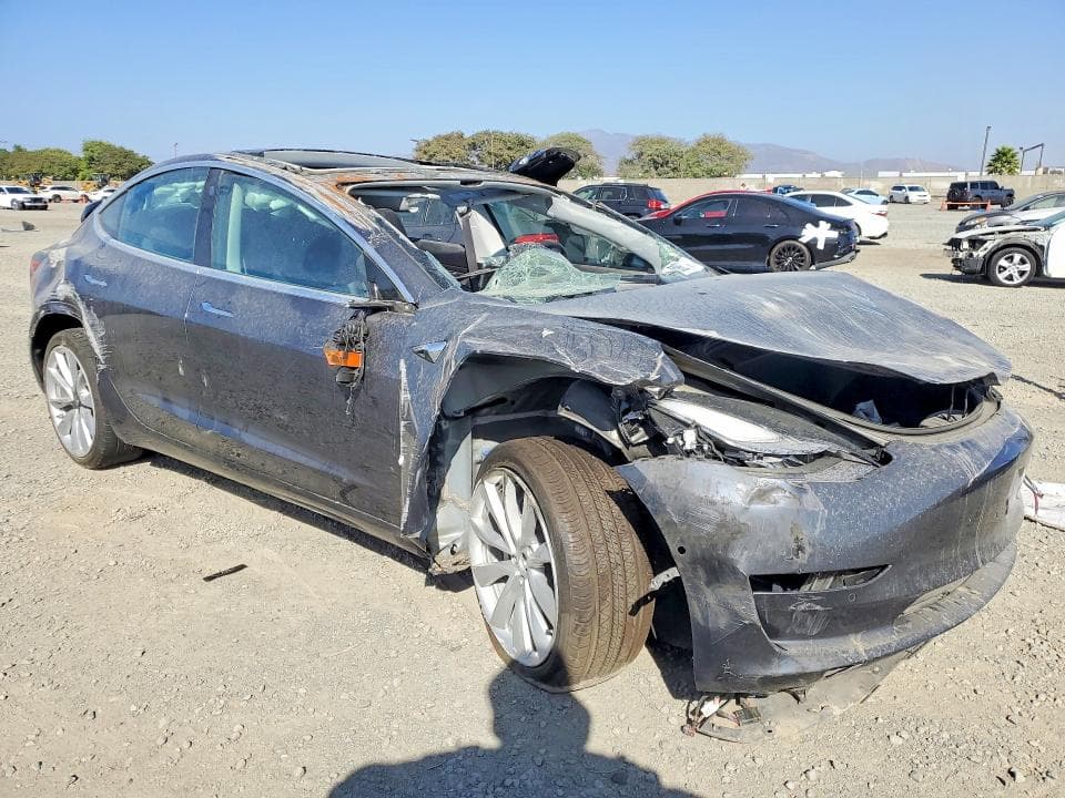 2020 TESLA MODEL 3 4