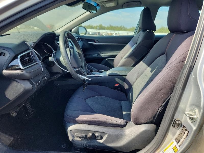 2018 TOYOTA CAMRY LE 7