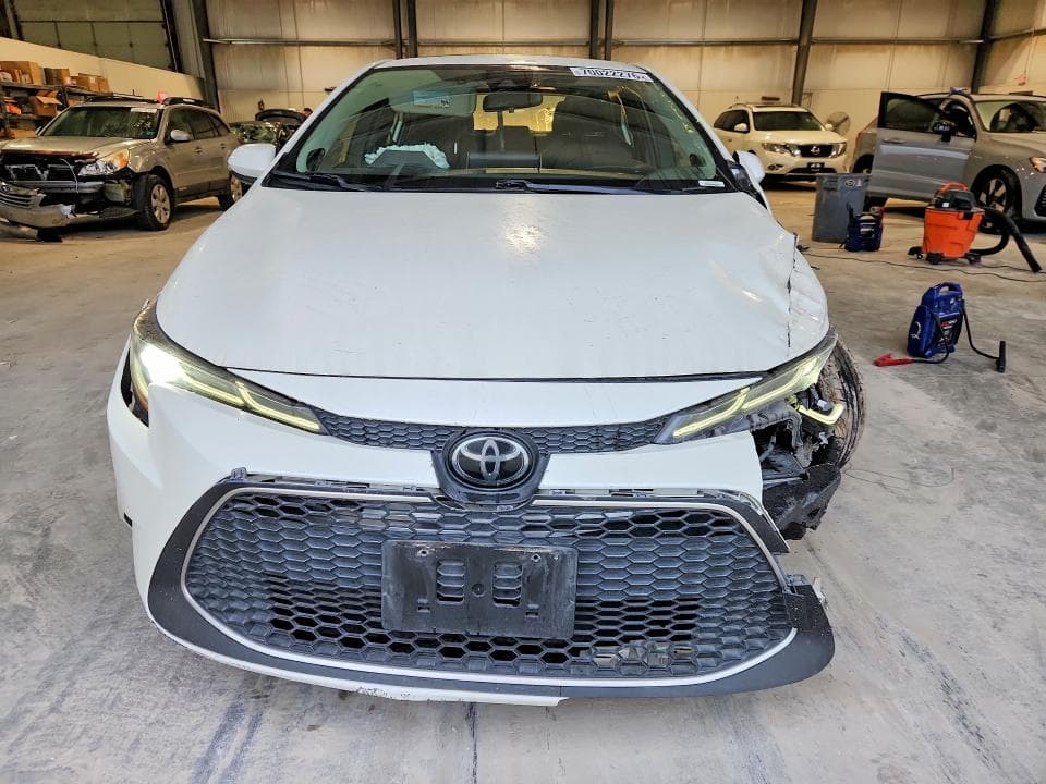 2020 TOYOTA COROLLA XLE 5