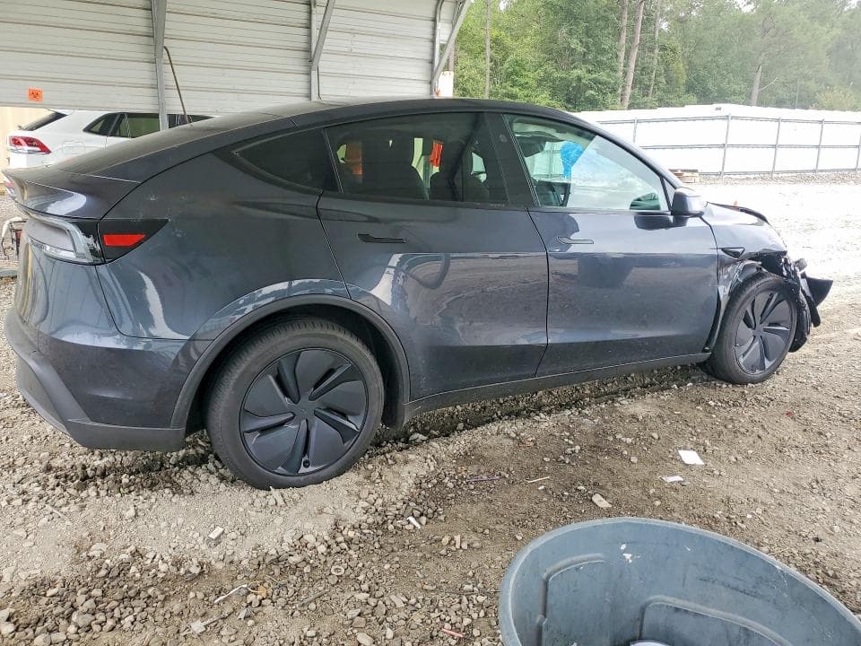 2026 TESLA MODEL Y 3