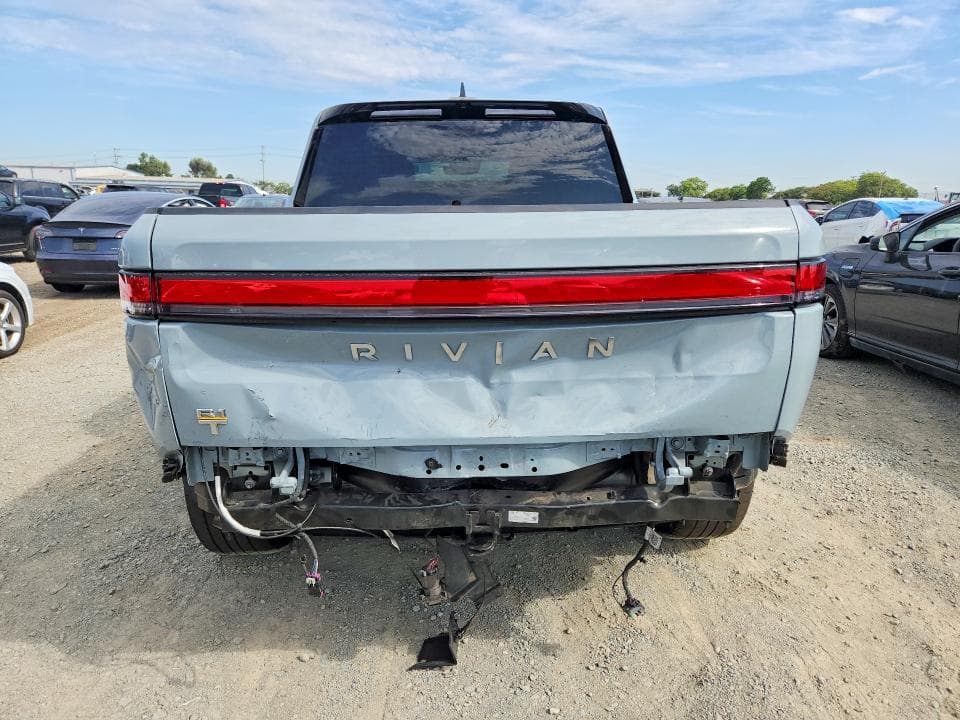 2023 RIVIAN R1T ADVENTURE 6