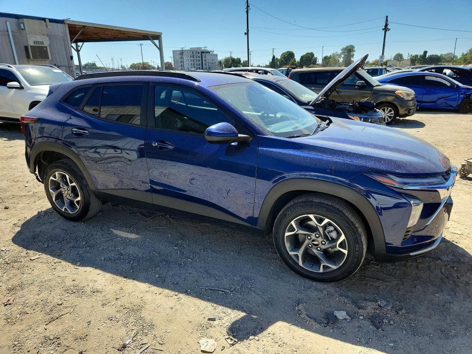 2024 CHEVROLET TRAX 1LT 4
