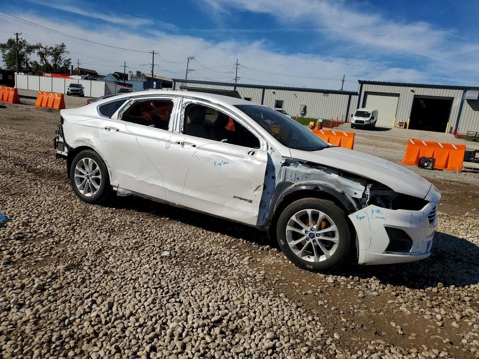 2019 FORD FUSION SEL 4
