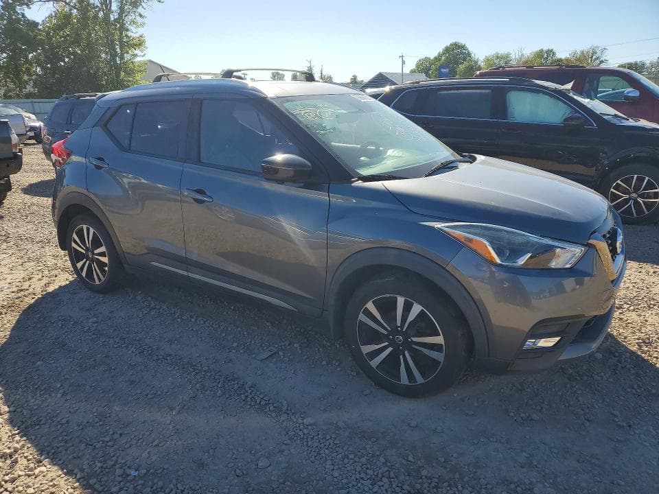 2019 NISSAN KICKS SR 4