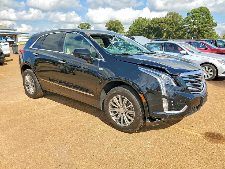 2017 CADILLAC XT5 LUXURY 4