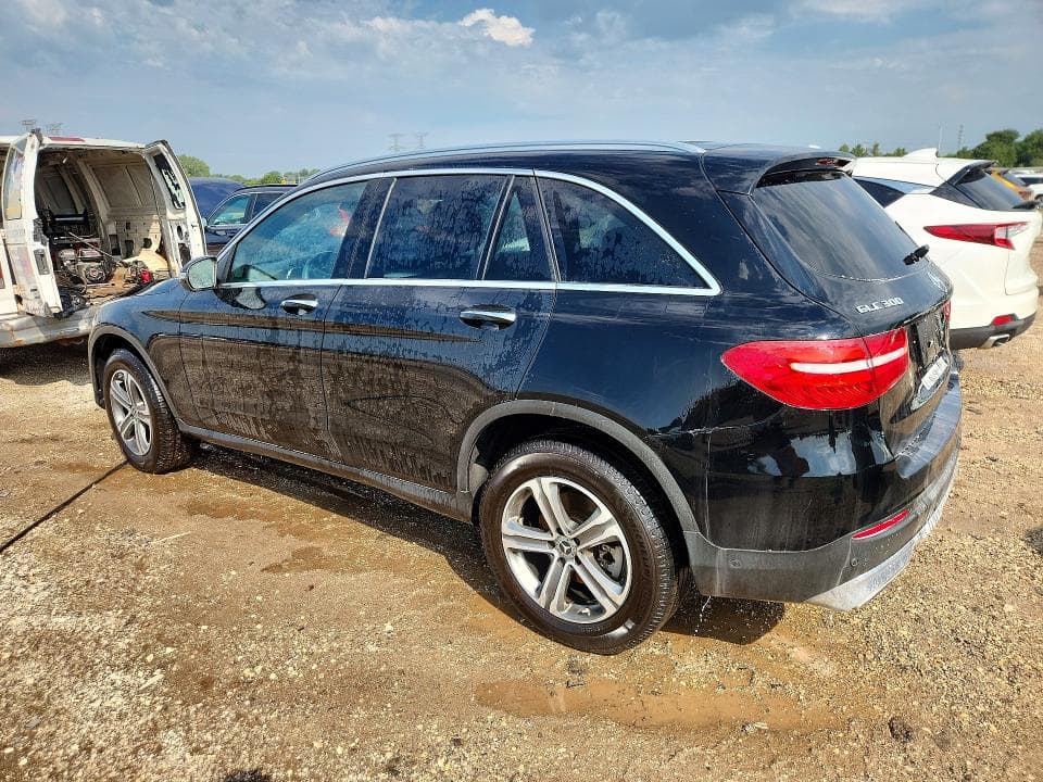 2018 MERCEDES-BENZ GLC 300 4MATIC 2