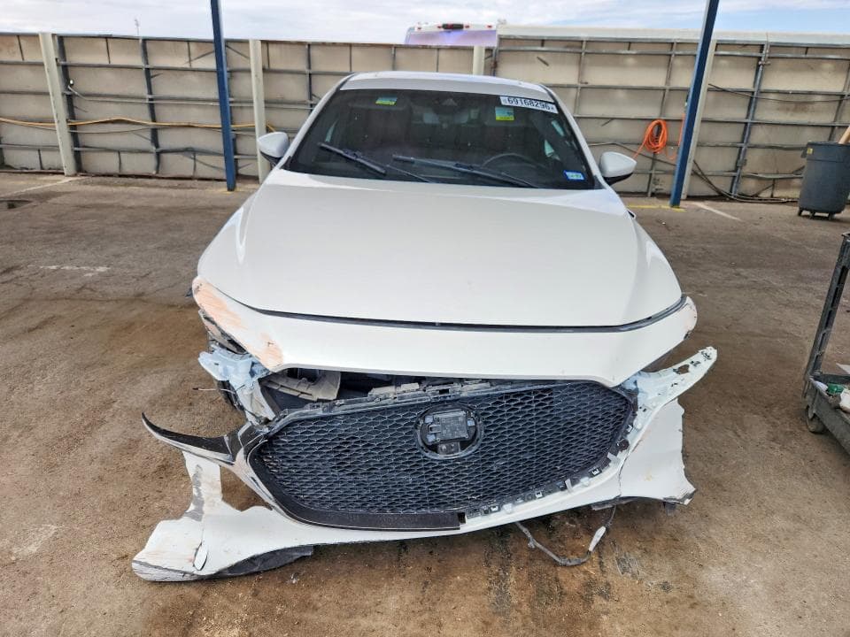 2021 MAZDA 3 PREMIUM 5
