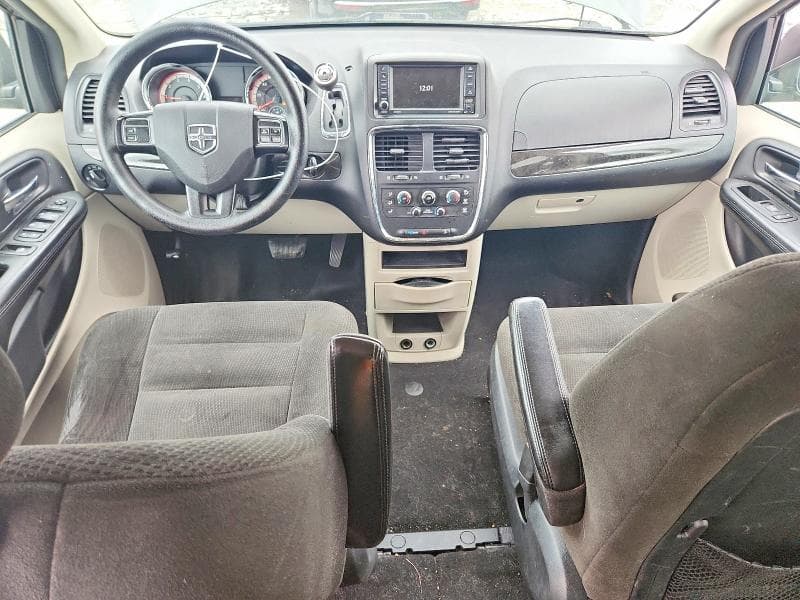 2017 DODGE GRAND CARAVAN SE 8