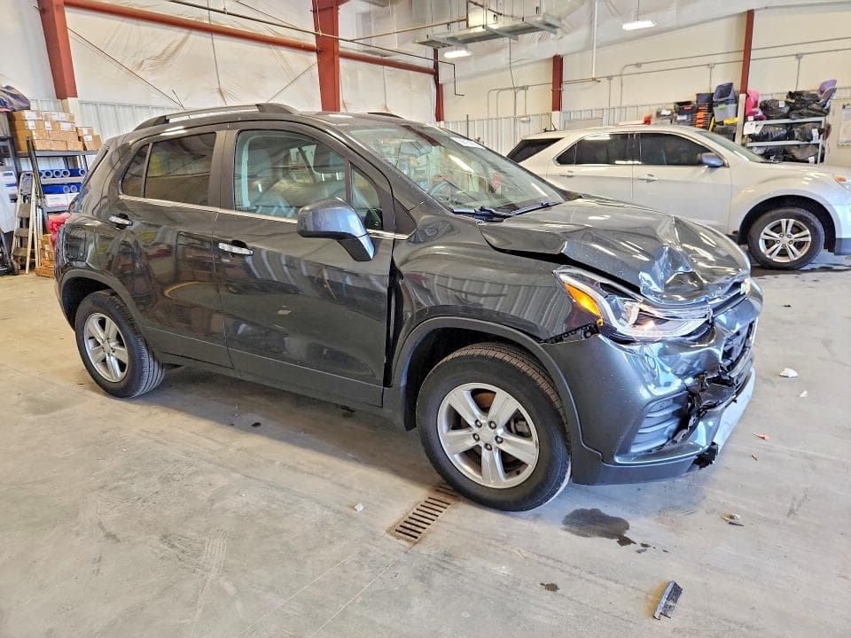 2017 CHEVROLET TRAX 1LT 4
