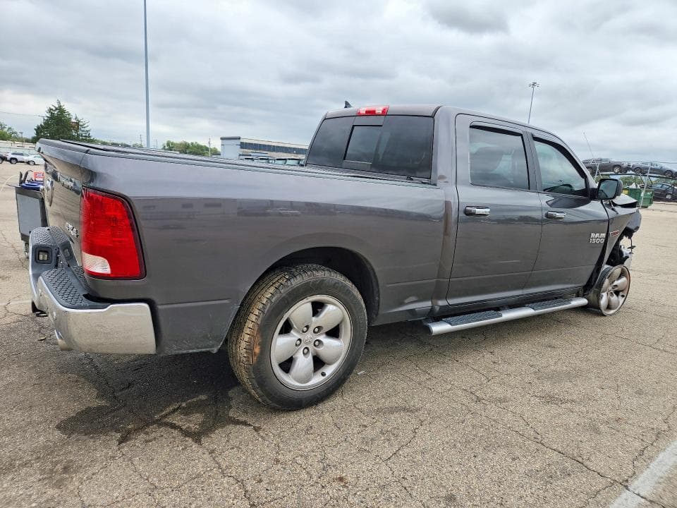 2018 RAM 1500 SLT 3