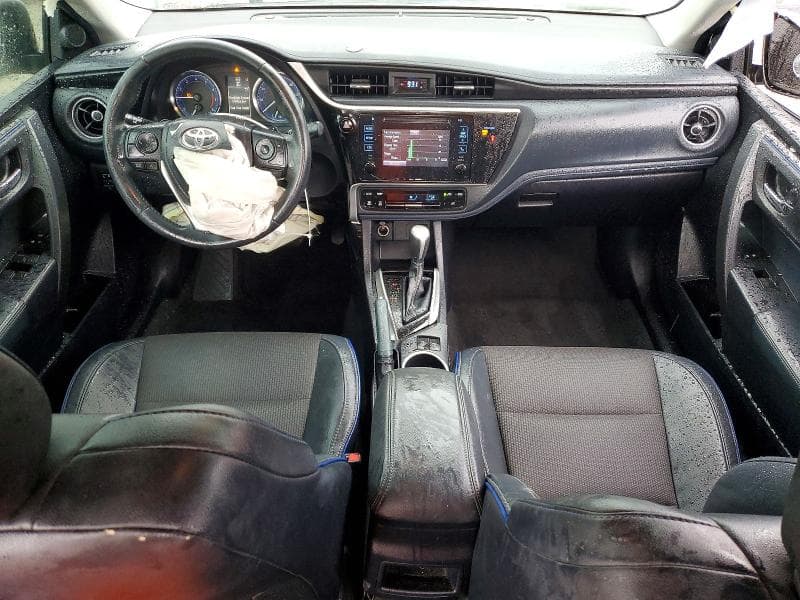 2019 TOYOTA COROLLA SE 8