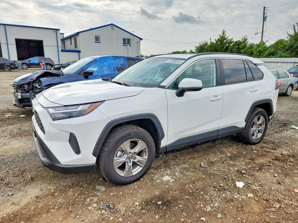 2025 TOYOTA RAV4 XLE - 1