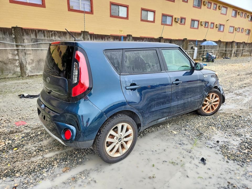2018 KIA SOUL + 3