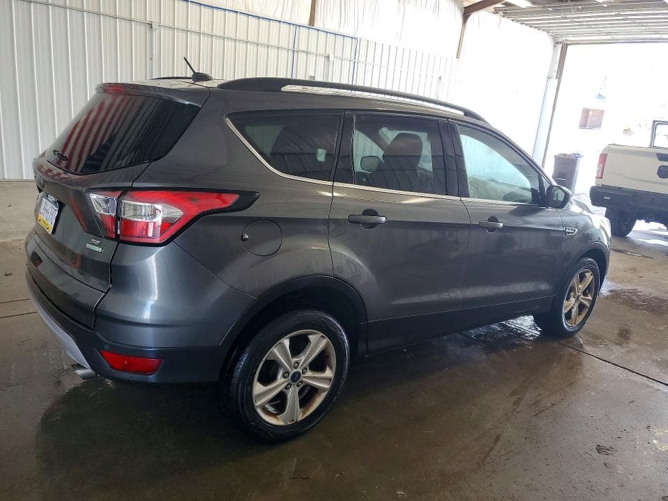 2017 FORD ESCAPE SE 3
