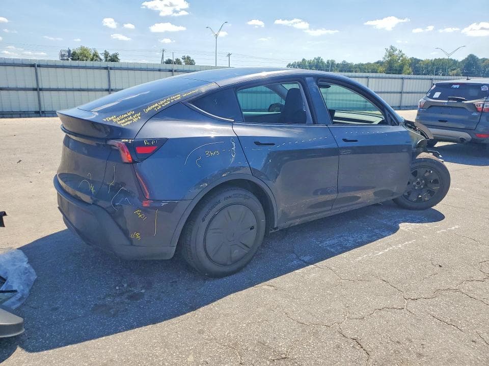 2026 TESLA MODEL Y 3