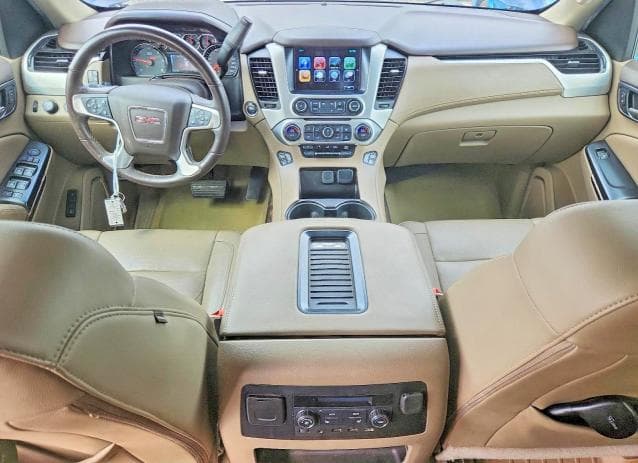 2017 GMC YUKON XL K1500 SLT 8