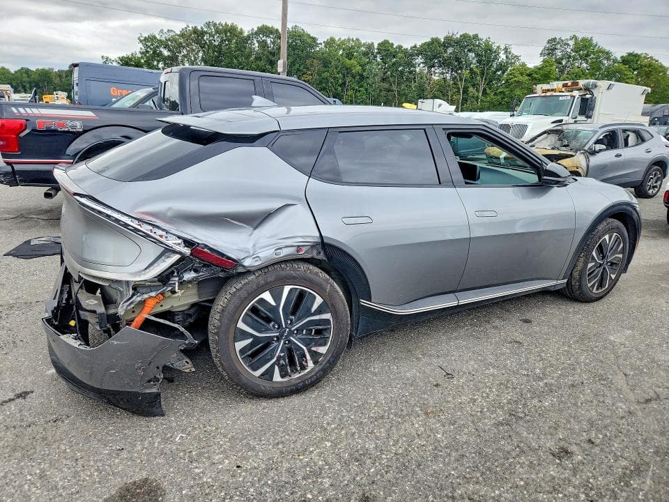 2024 KIA EV6 WIND 3