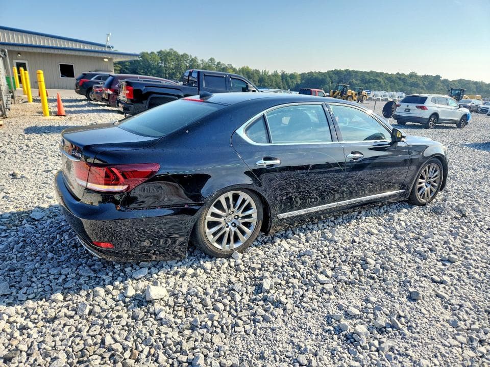 2017 LEXUS LS 460L 3