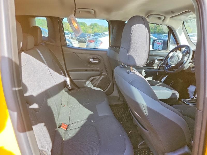 2023 JEEP RENEGADE LATITUDE 10