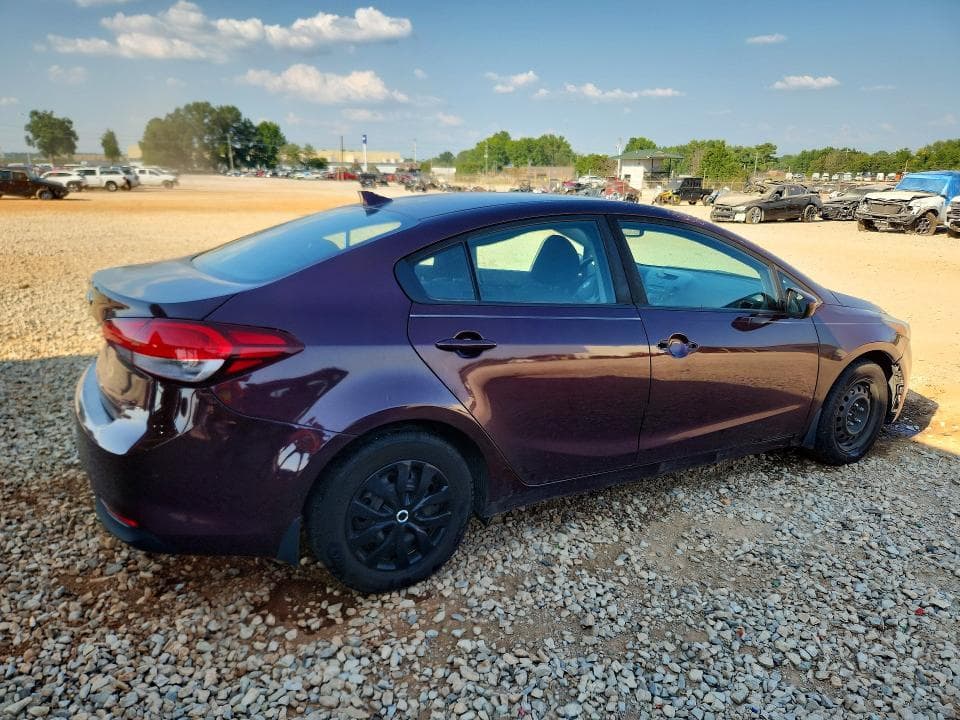 2017 KIA FORTE LX 3