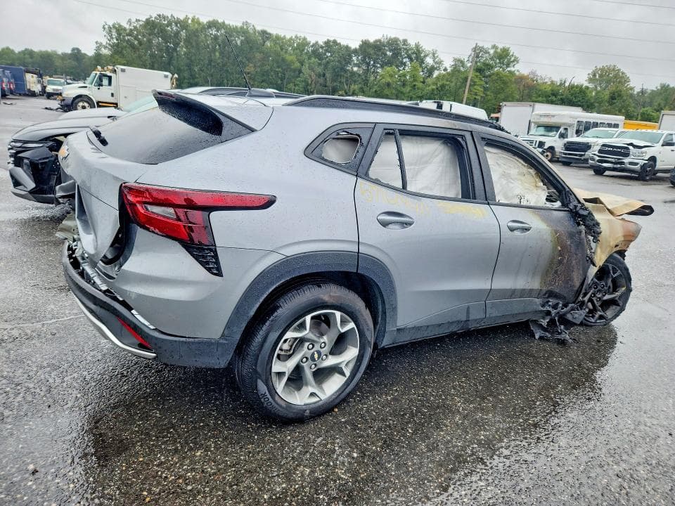 2025 CHEVROLET TRAX 1LT 3