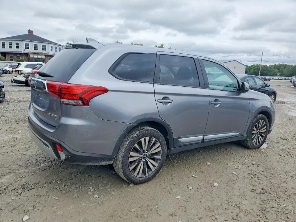 2019 MITSUBISHI OUTLANDER SE 3