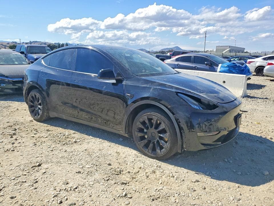 2020 TESLA MODEL Y 4