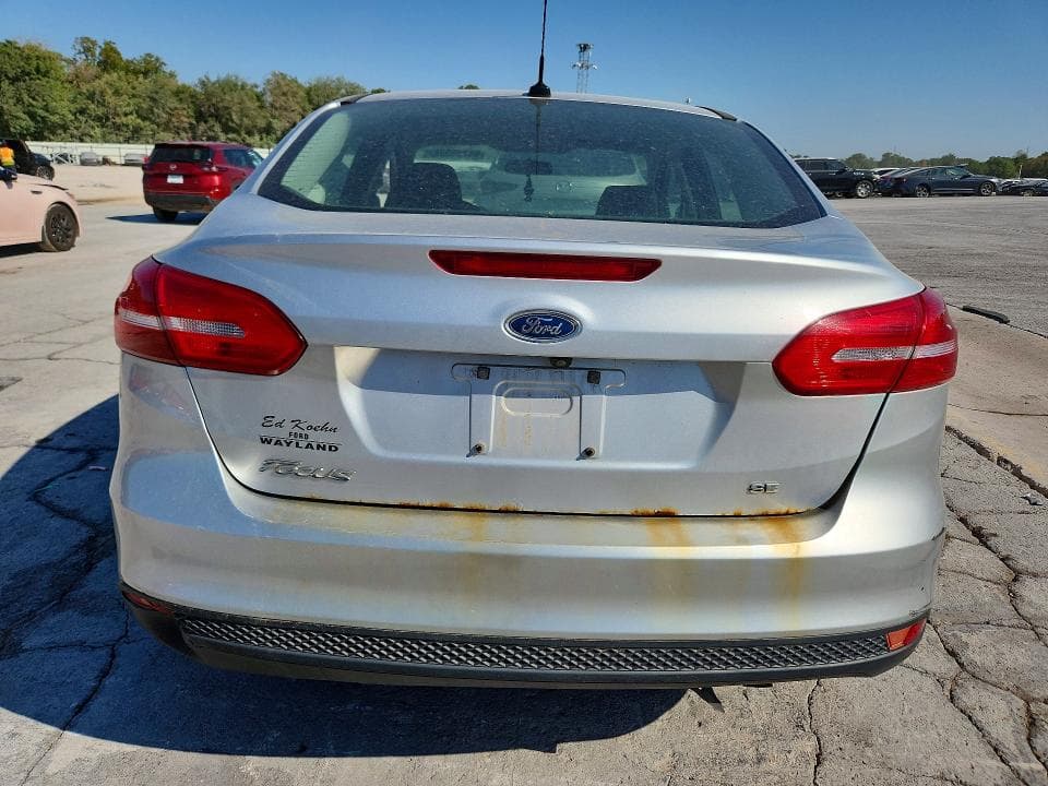 2017 FORD FOCUS SE 6