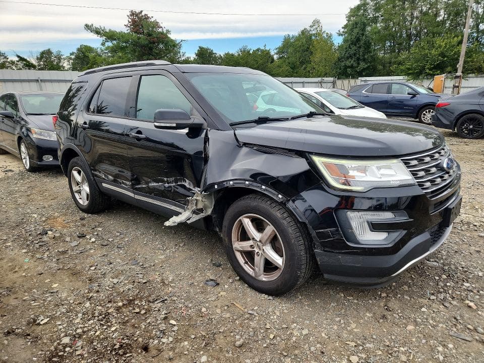 2017 FORD EXPLORER XLT 4