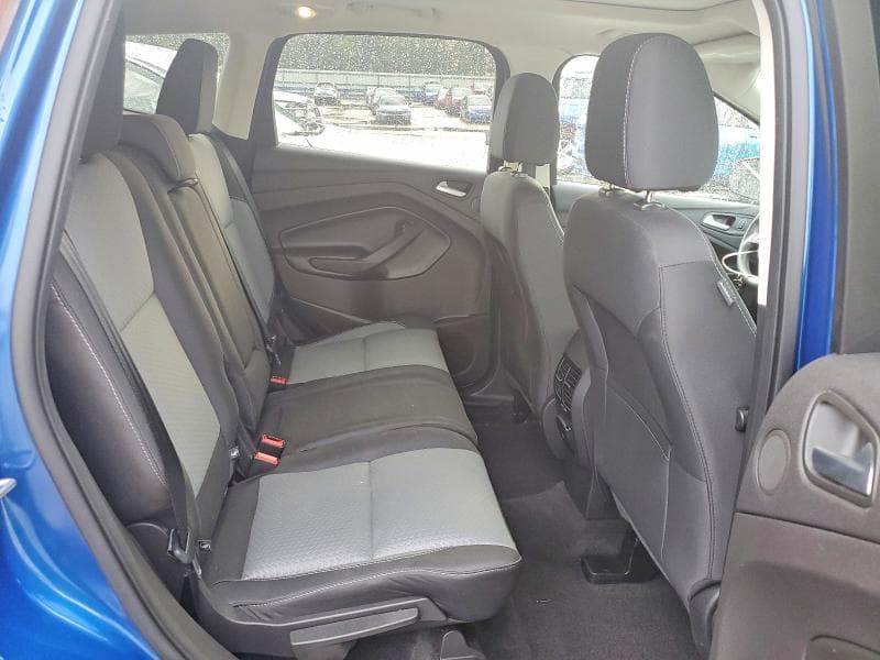 2017 FORD ESCAPE SE 11