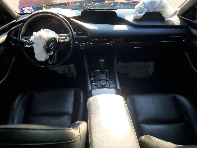 2023 MAZDA 3 PREMIUM PLUS 8