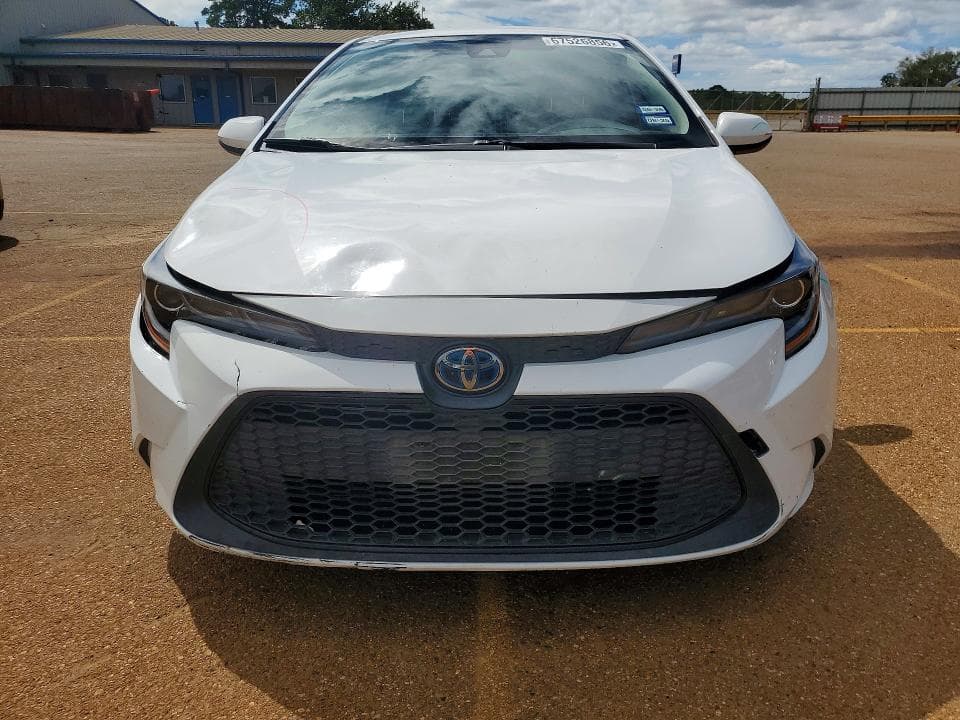 2022 TOYOTA COROLLA LE 5