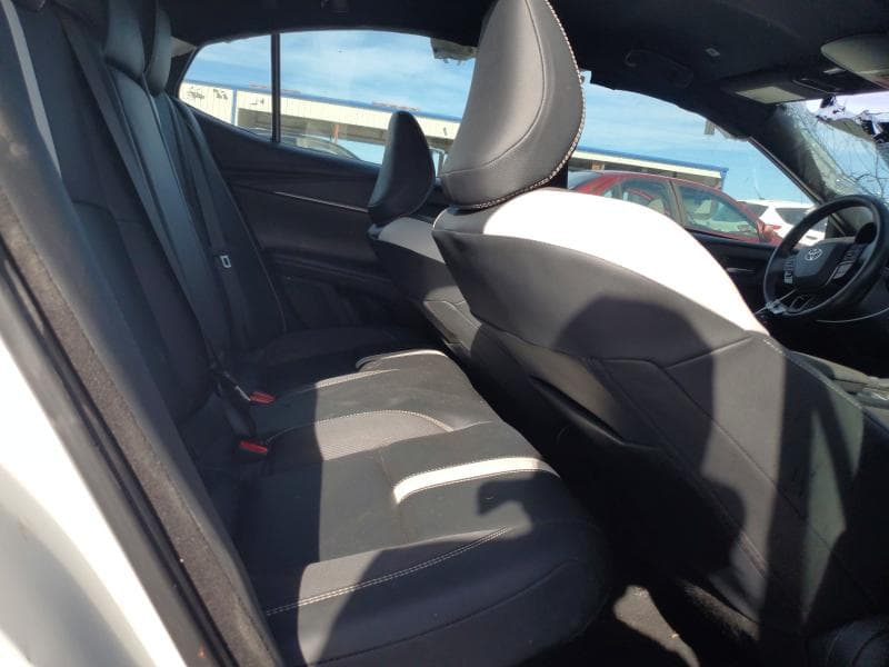 2025 TOYOTA CAMRY SE 10