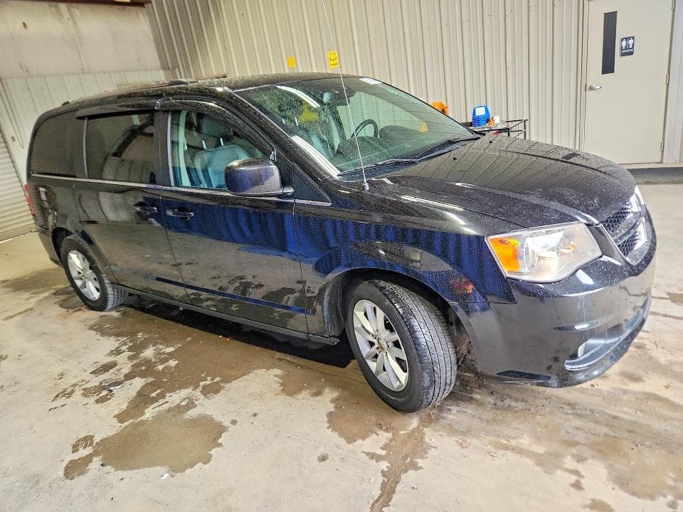 2018 DODGE GRAND CARAVAN SXT 4