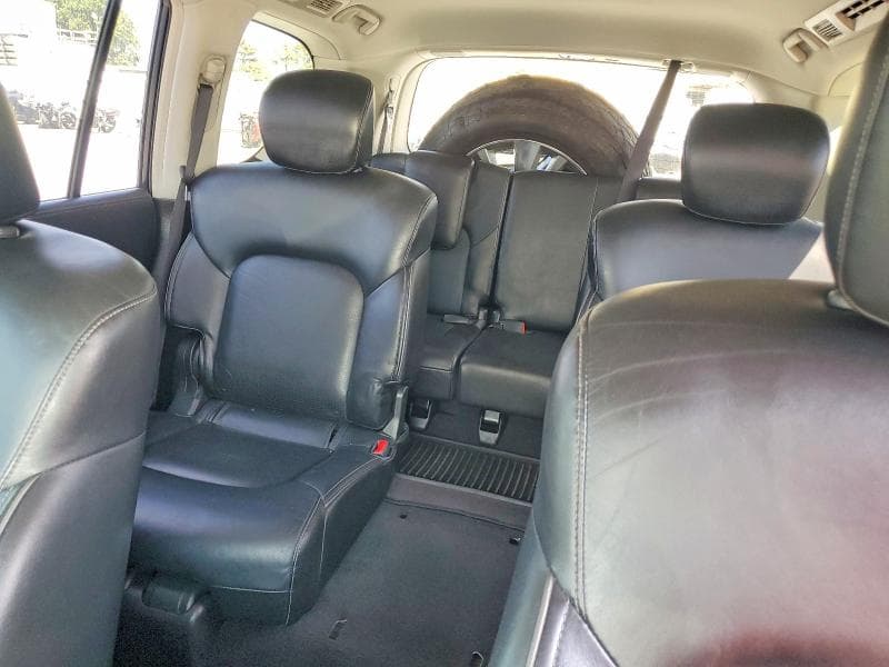 2017 INFINITI QX80 BASE 10