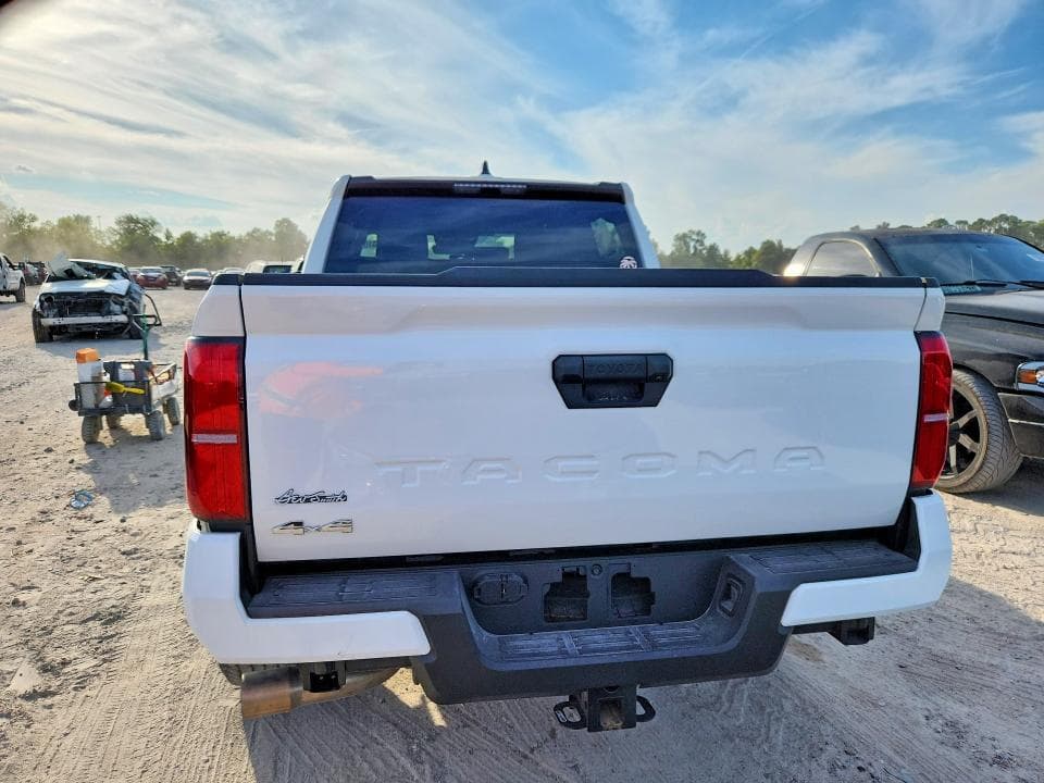 2026 TOYOTA TACOMA SR5 6