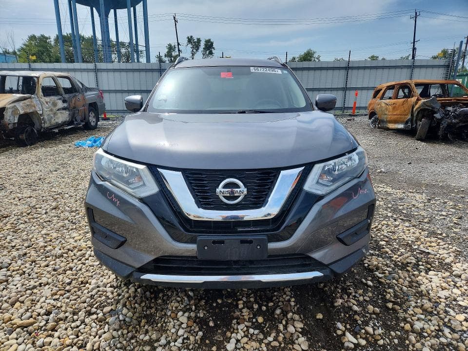 2017 NISSAN ROGUE SV 5