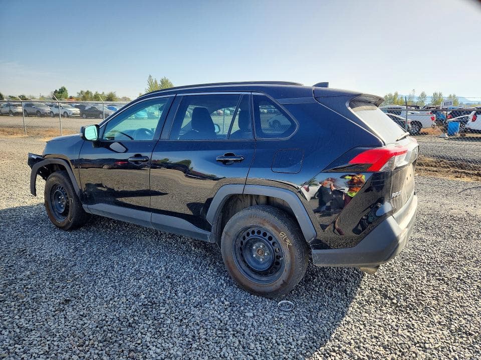 2019 TOYOTA RAV4 LE 2