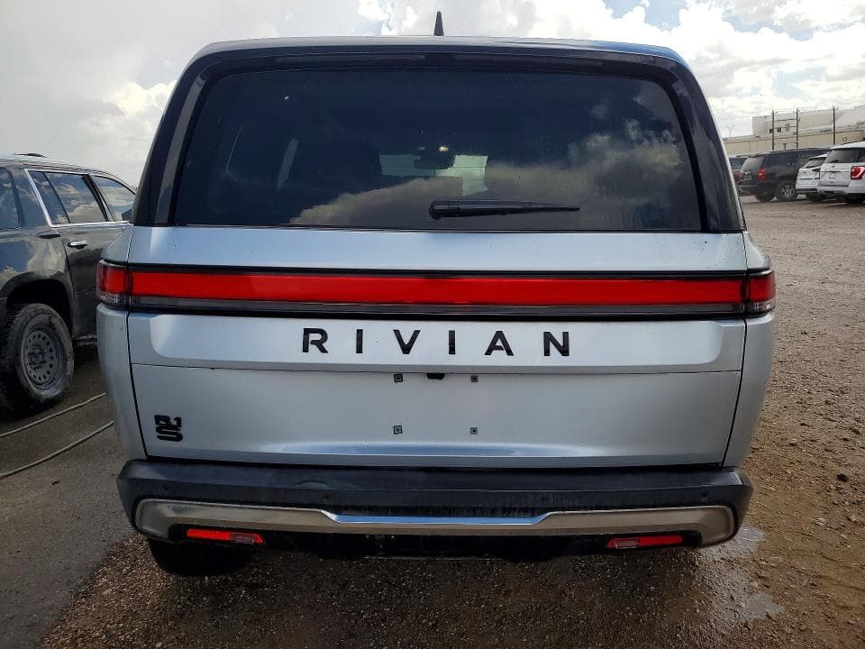 2023 RIVIAN R1S ADVENTURE 6