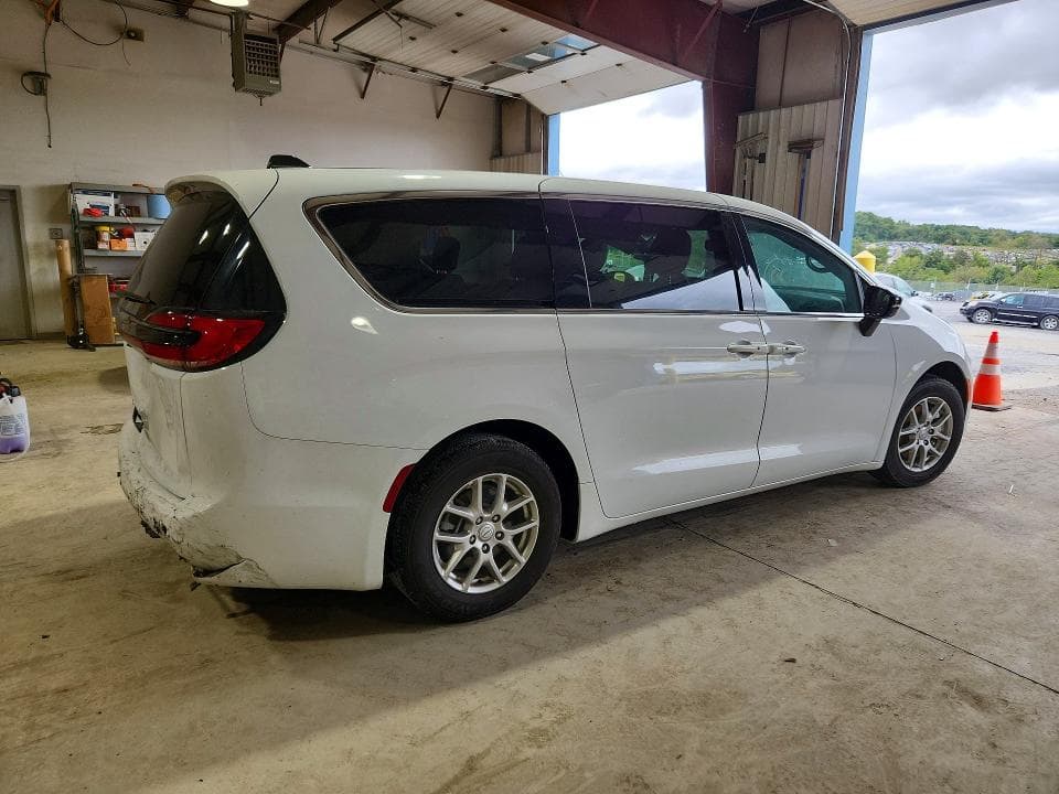 2026 CHRYSLER PACIFICA SELECT 3