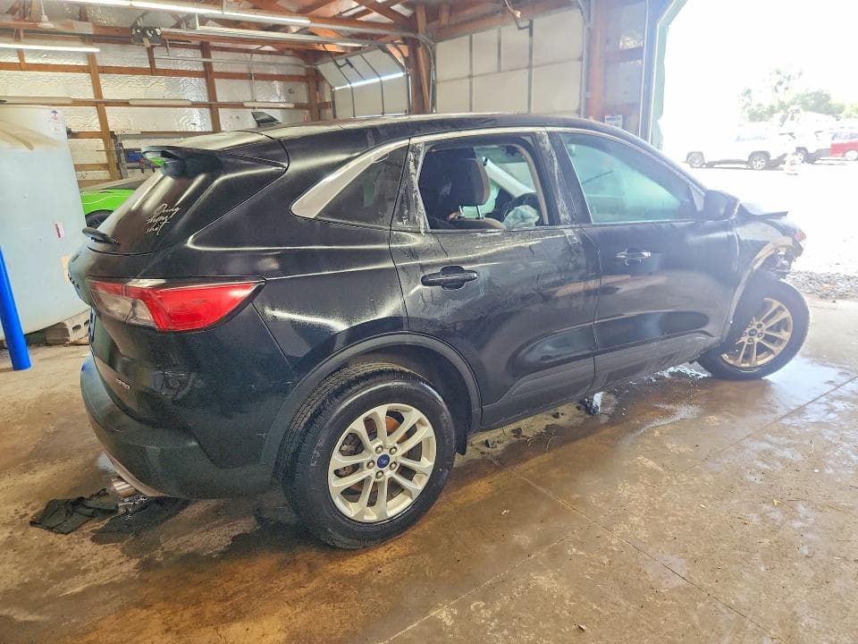 2021 FORD ESCAPE SE 3