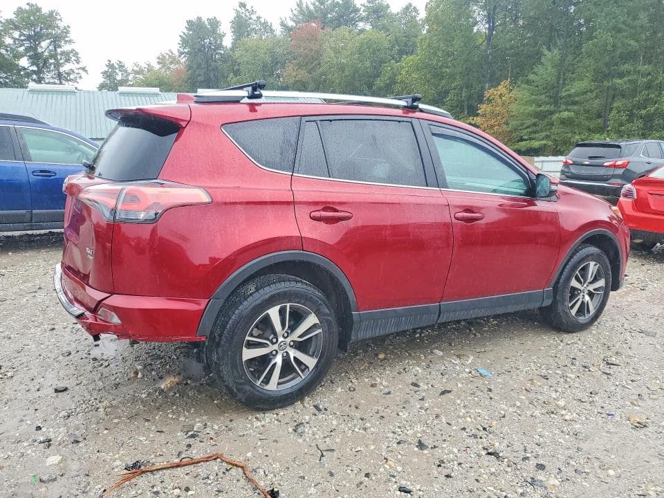 2018 TOYOTA RAV4 XLE 3