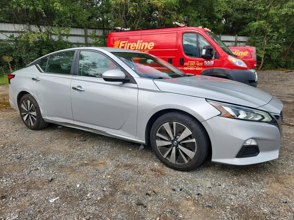 2021 NISSAN ALTIMA SV 4