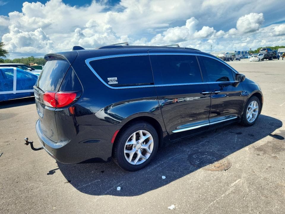 2017 CHRYSLER PACIFICA TOURING L 3